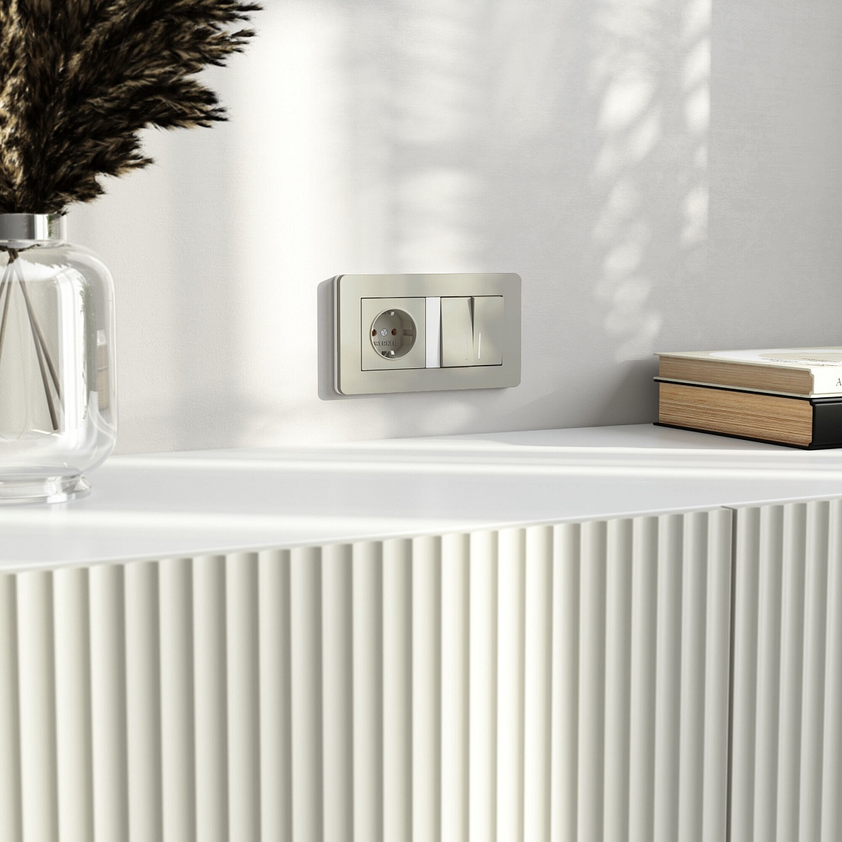 Выключатель двухклавишный проходной с подсветкой (дымчатый) W1222104